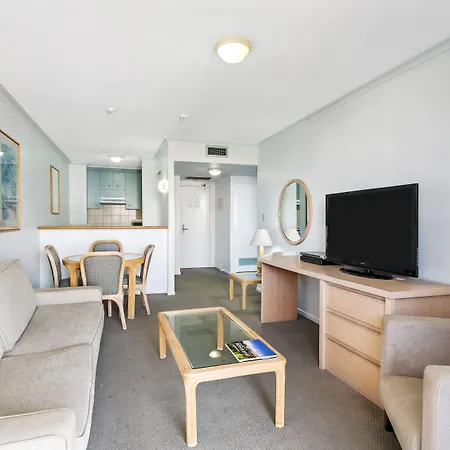 Dockside Aparthotel 4*