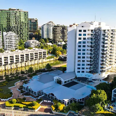 Dockside Aparthotel 4*