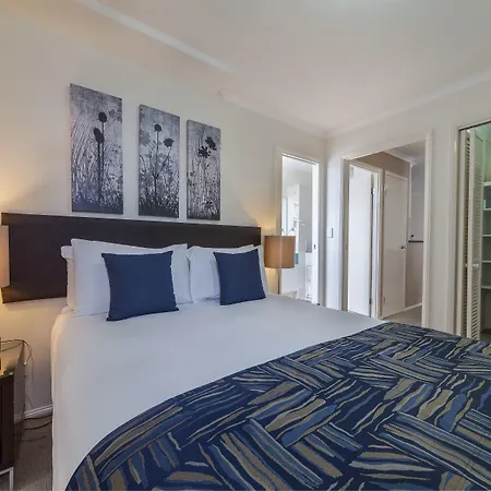 Aparthotel West End