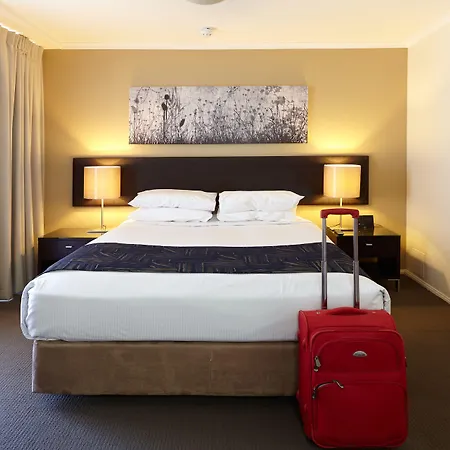 Aparthotel West End 4*