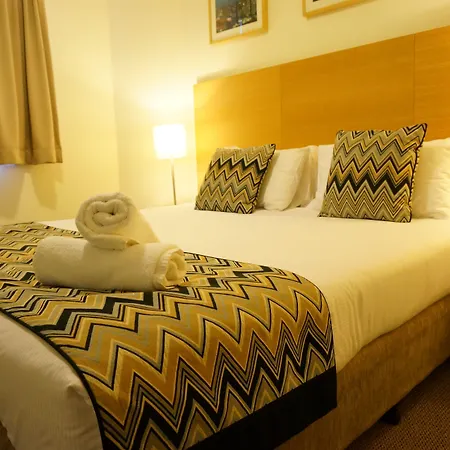 Aparthotel Abbey On Roma & Brisbane