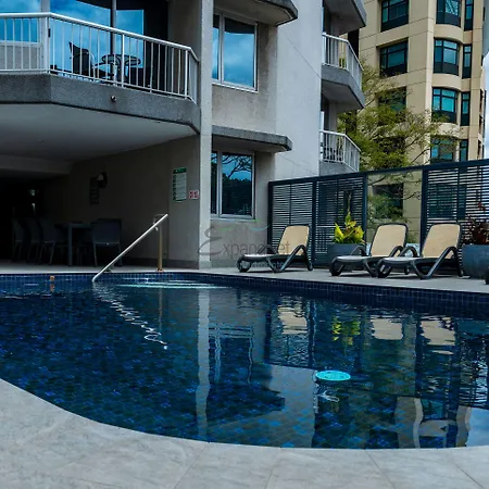 Abbey On Roma & 4* Brisbane