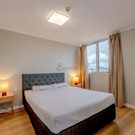 Aparthotel Abbey On Roma & 4*
