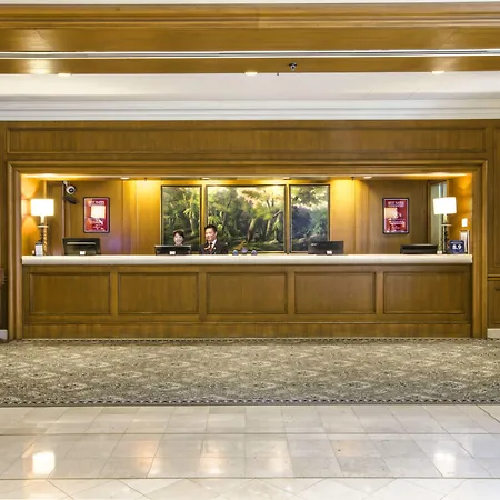 Stamford Plaza 5*