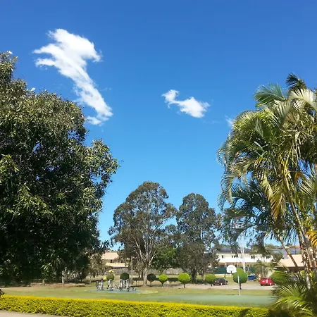 Quality Robertson Gardens 4*