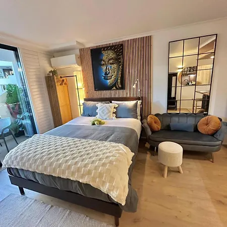West End 4*
