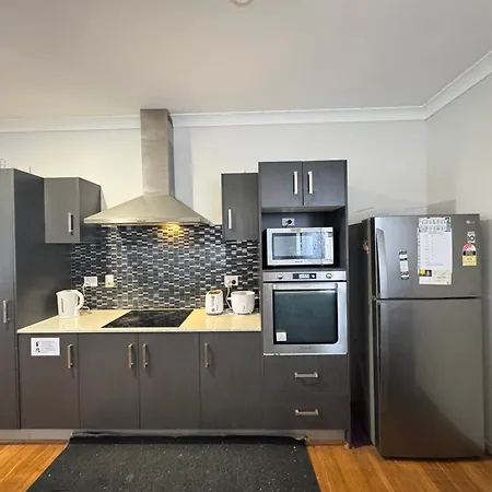 14b Sunny Ensuite In Coppers Plains *
