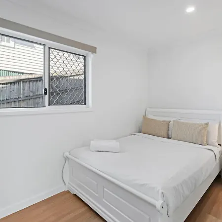 Private Comfort Two Beds In Master Near Rbwh