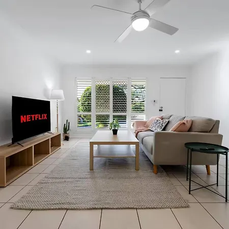 3br Family House In Sunnybank Hills With Free Parking - Near Bne *