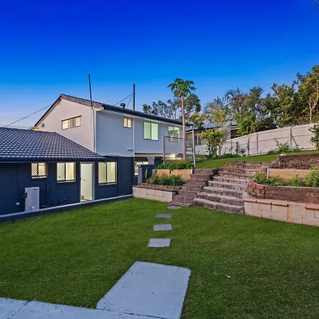 Modern Holland Park With Easy Access Homestay Brisbane