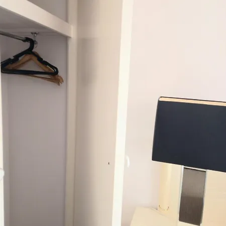 Air Conditioned Floral Youth Backpacker And House
