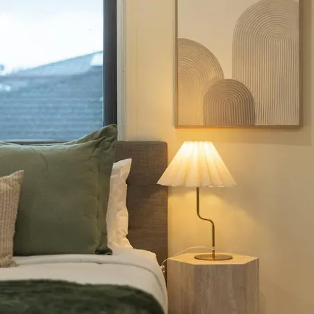 Spacious Comfort For Families Eat Explore Holiday home Brisbane