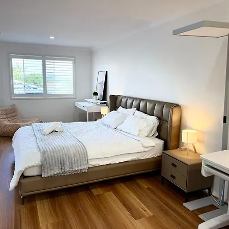 Villa Spacious Family Retreat With Pool In Carindale *