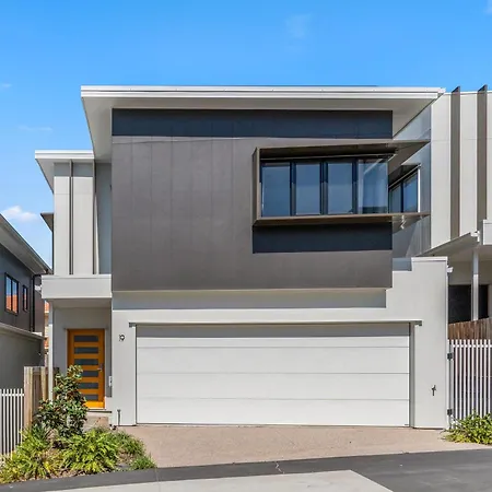 Cassa Aura Place - Modern 4br Homes * Brisbane