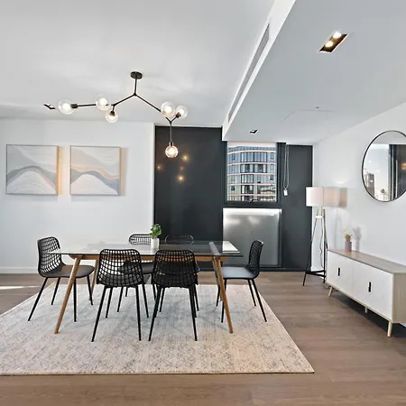 Luxe Sub-penthouse With Rooftop Pool And 2 Car Parks Apartment *