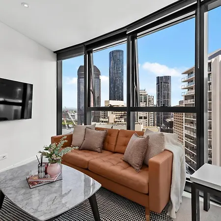 Stunning 2br - Tallest Building In Cbd Pool, Gym Apartment