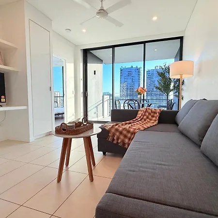 The Cityscape Pad With 2br, 3-bed & Free Parking Apartment