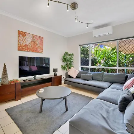 Tranquil 3-bed Unit With Lush Garden Views *