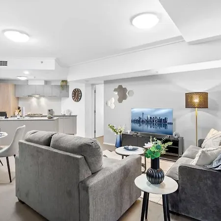 Modern 2br In Cbd Free Parking And Pool Brisbane