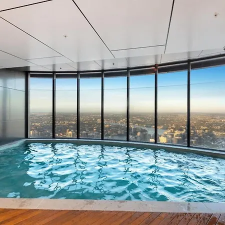 Sky-high Landmark River & Bay View 2br Cbd Free Parking