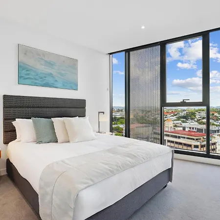 Apartment Chic 1-bedroom With Pool And Gym