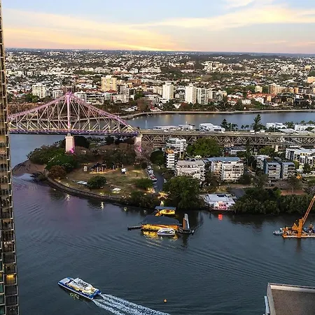 Apartment Amazing 2bed-2bath-1car-balcony-views - Cbd