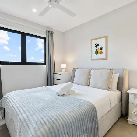 Apartment 2 Bedroom Balcony Close To Hotspots Brisbane