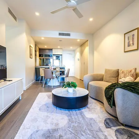River Nights & Lights - Luxe + Carpark Apartment Brisbane