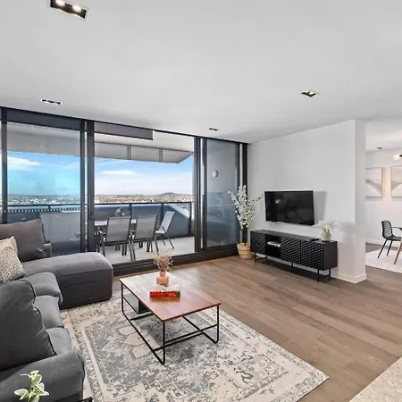 Luxe Sub-penthouse With Rooftop Pool And 2 Car Parks