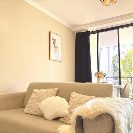 Apartment Comfy Convenient 1 Bedroom Boundary21 *