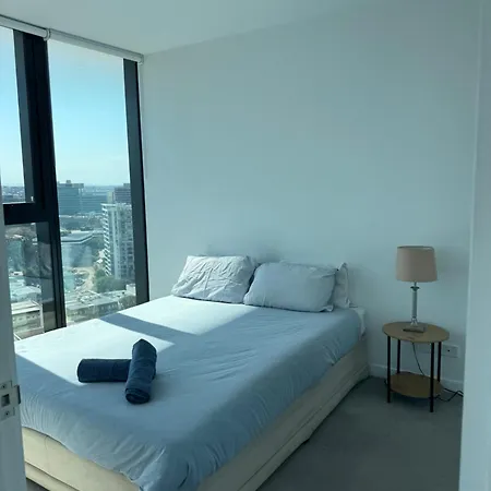 Luxury W Rooftop Pool Apartment Brisbane