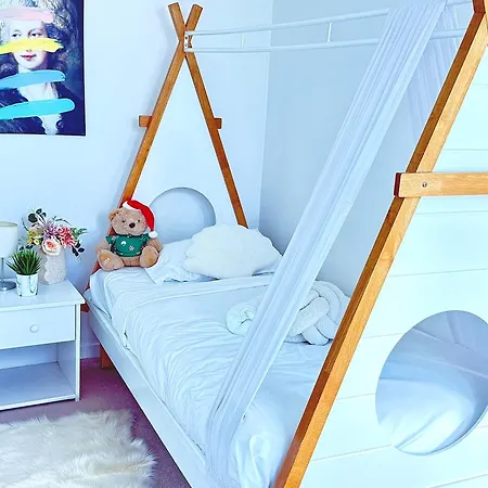 Apartment Comfort Cbd 2br With Pool And Gym Skt1002 *