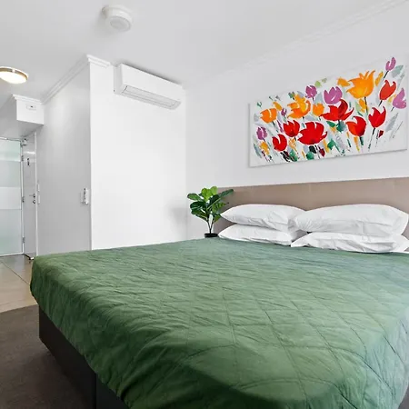 Apartment Stylish 1-bed In Vibrant South *
