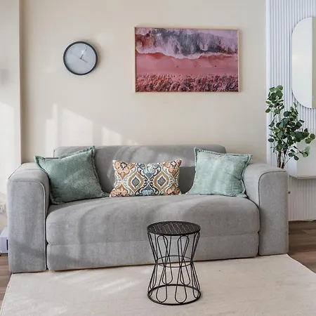 Convenience & Comfort At The Abbey On Roma Apartment *