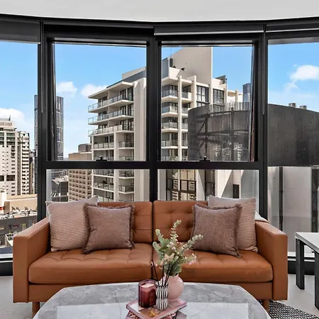 Stunning 2br - Tallest Building In Cbd Pool, Gym Apartment