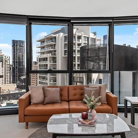 Stunning 2br - Tallest Building In Cbd Pool, Gym
