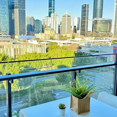 Prime 2br Location Pool Parking Bct 1004 Brisbane