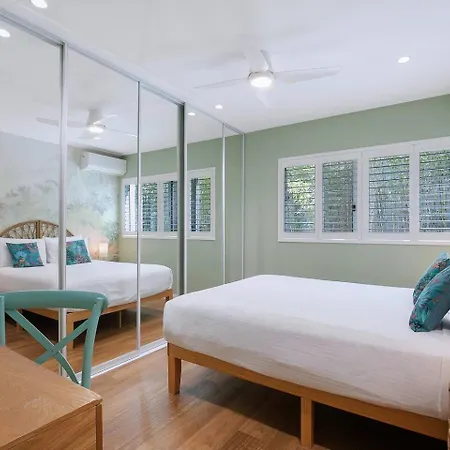 Apartment The Fish Bowl - Vibrant Riverside Escape With Pool *