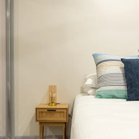 Apartment Location 2-bed With Gym Pool 7-min From Cbd *