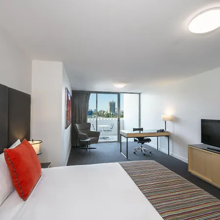 Hotel Mantra South Bank 4*