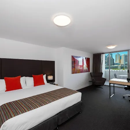Mantra South Bank Hotel 4*