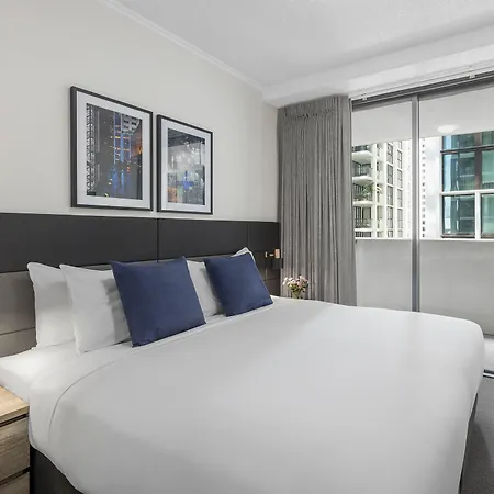 Oaks On Margaret Aparthotel 4*