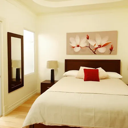 Macarthur Chambers Aparthotel