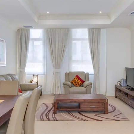 Macarthur Chambers 5*