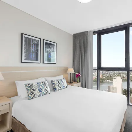 Oaks On Charlotte Aparthotel 4*