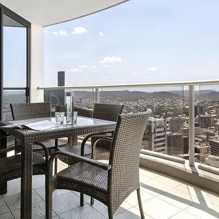 Oaks Aurora Aparthotel