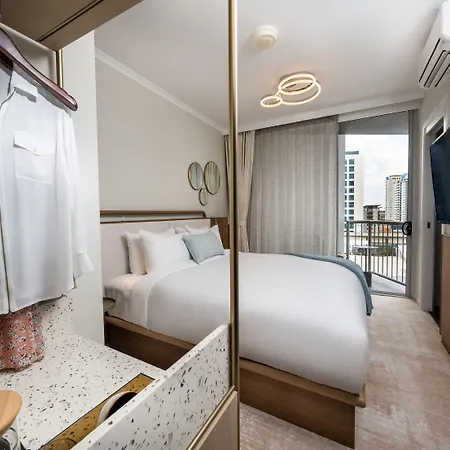 Mantra Terrace Hotel 4*