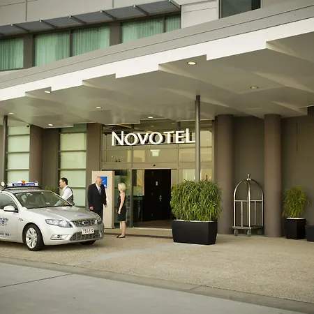 Novotel Airport 5*