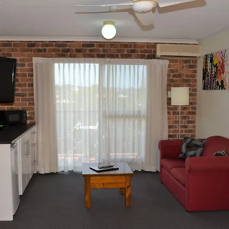 Toowong 3*