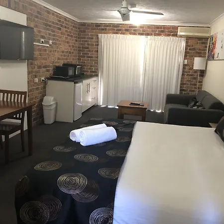 Toowong Aparthotel 3*
